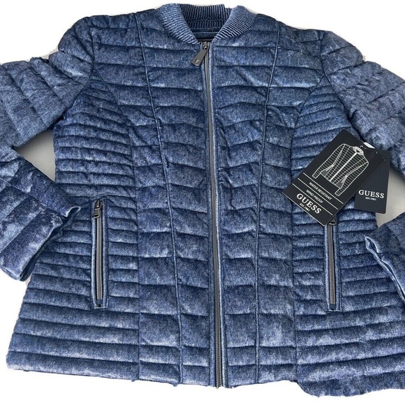 Guess Water Resistant /Wind Proof ” Blue Size small - Picture 1 of 13